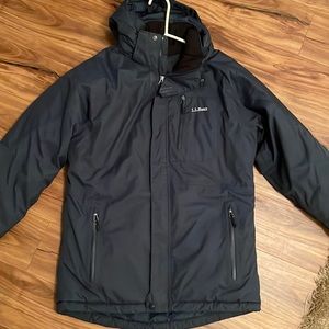 LL Bean Mens Winter Jacket. Navy. Size Small
